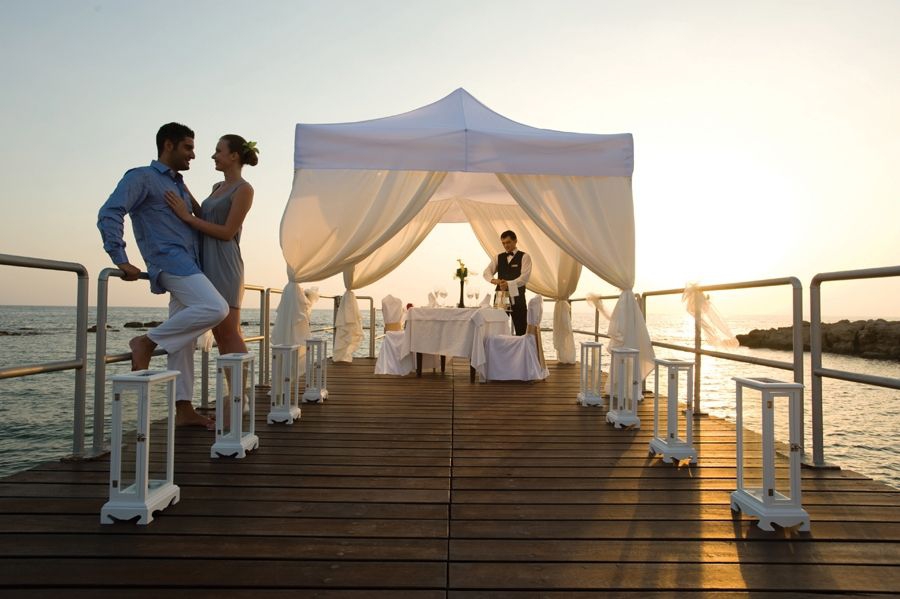 Weddings at the pier